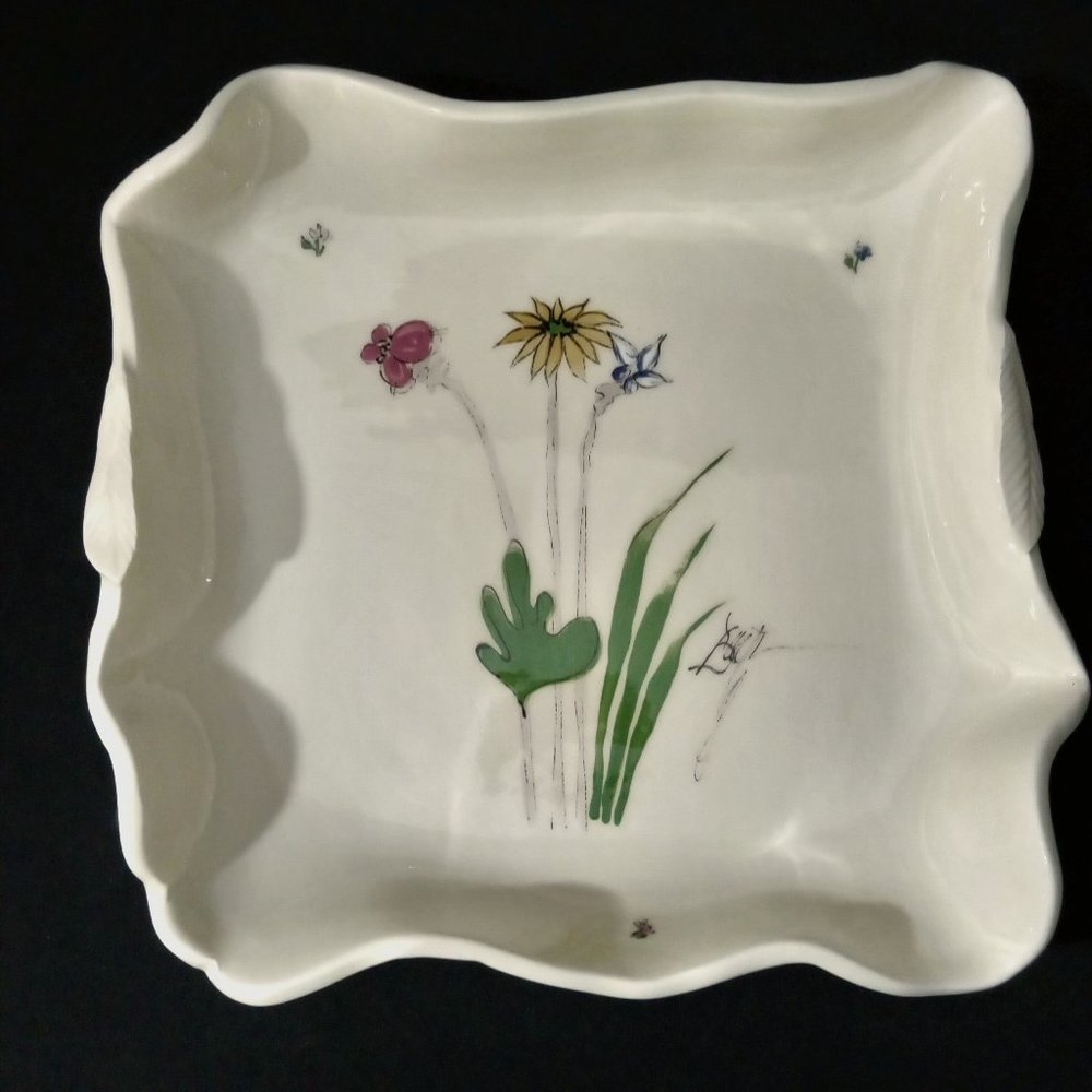 UNIQUE, UNIQUE Barbara Baatz hand painted and signed fantastic piece of art dish